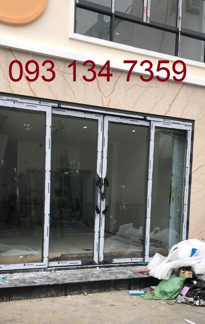 CỬA ĐI MỞ TRƯỢT 4 CÁNH NHÔM XINGFA